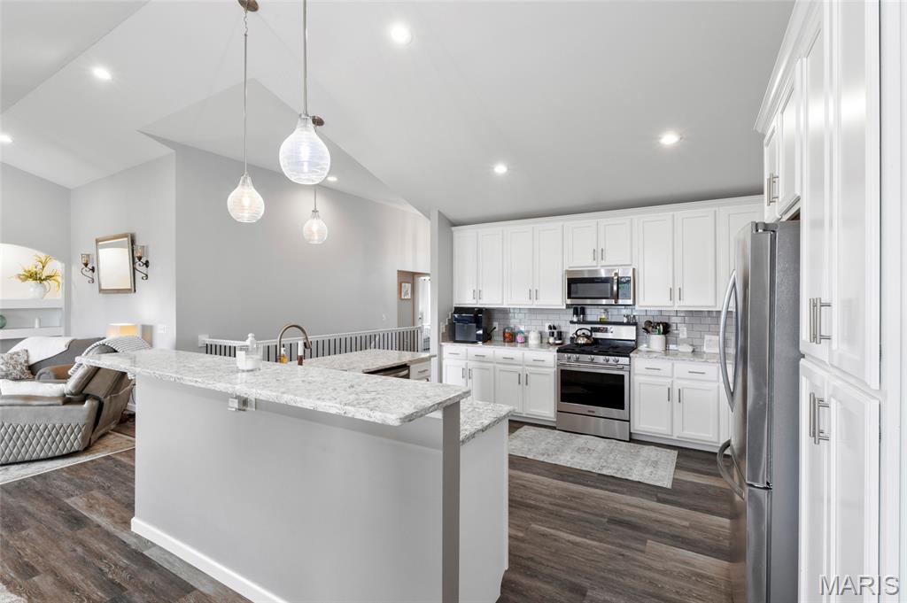 Ests / Moss Hollow - Residential