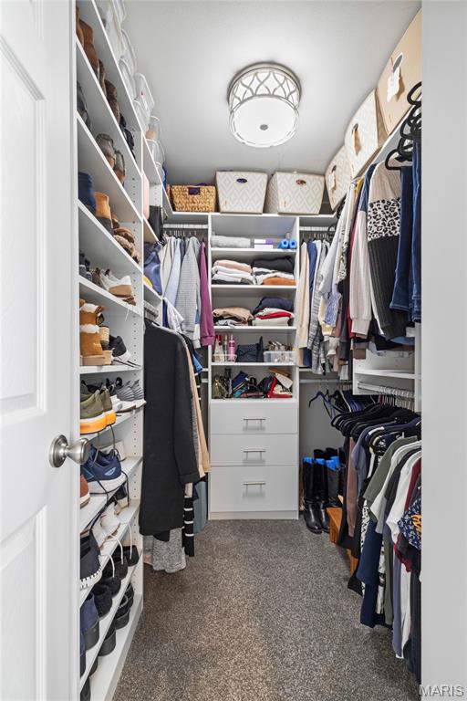 Ests / Moss Hollow - Residential