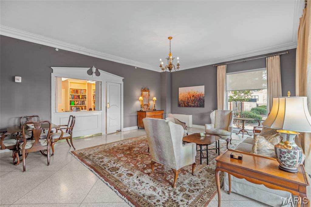 Hanley Towers Apts Condo - Residential