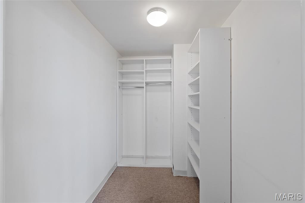 Hanley Towers Apts Condo - Residential