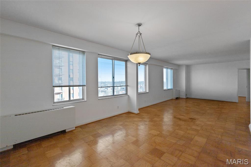 900 S Hanley Road 11B