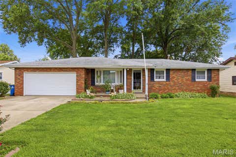 Photo of 1618 24th Street, Highland, IL 62249 (MLS # 26035833)