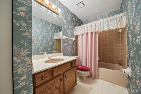 Tiny photo for 528 Spring Glen Drive, Ballwin, MO 63021 (MLS # 26025085)