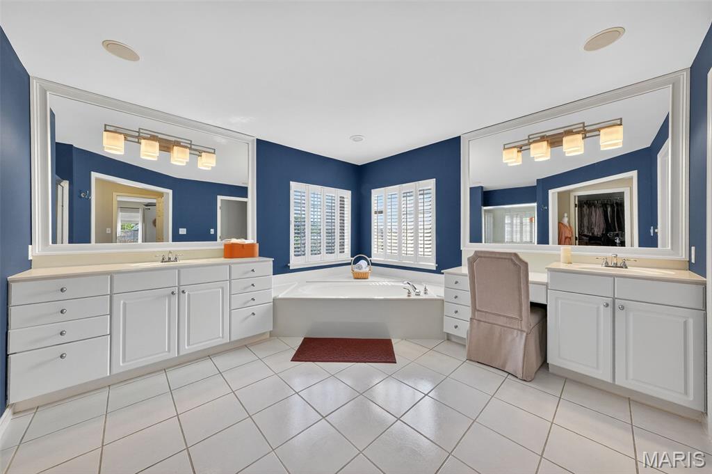 Twin Estates At Meadowbrook - Residential