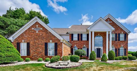 15575 Meadowbrook Circle Lane Chesterfield MO 63017