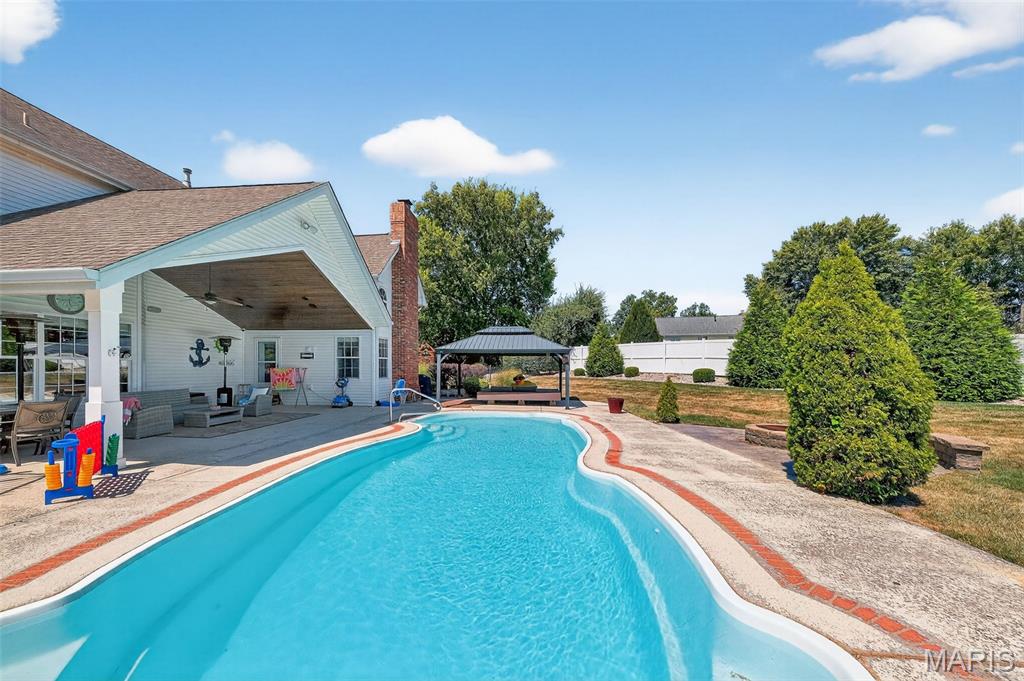 Twin Estates At Meadowbrook - Residential