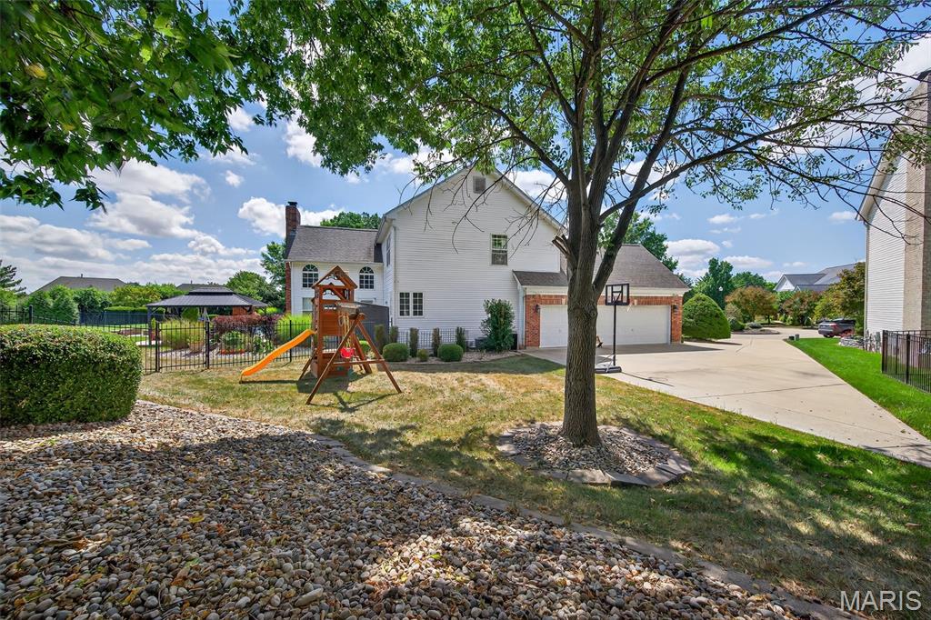 Twin Estates At Meadowbrook - Residential