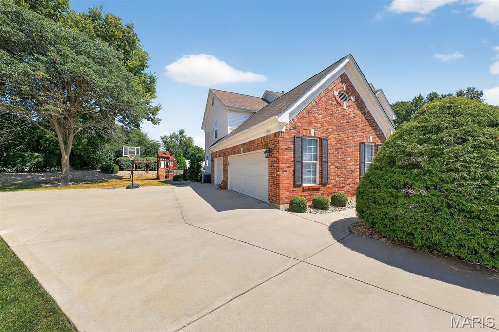 Twin Estates At Meadowbrook - Residential