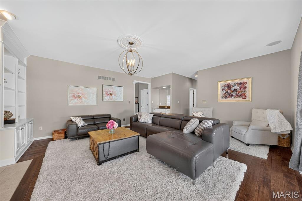 Twin Estates At Meadowbrook - Residential