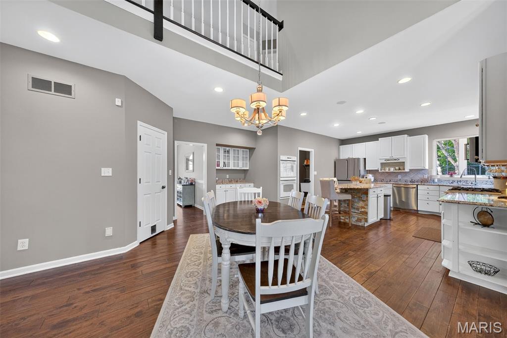 Twin Estates At Meadowbrook - Residential