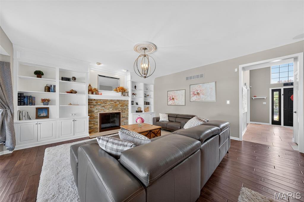 Twin Estates At Meadowbrook - Residential