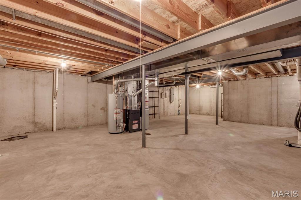 Stoney Mountain Village - Residential Lease