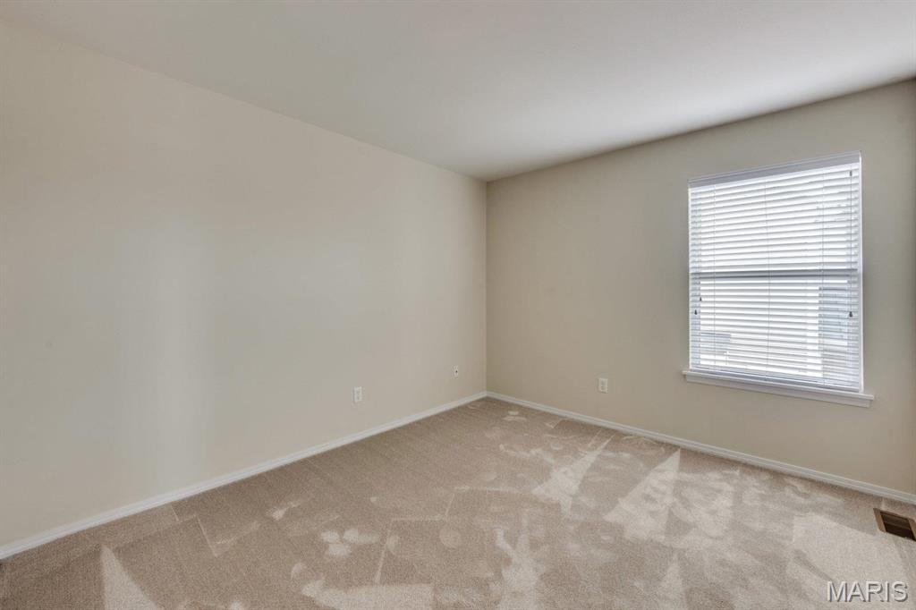 Stoney Mountain Village - Residential Lease