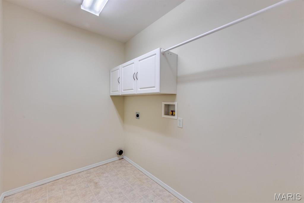 Stoney Mountain Village - Residential Lease