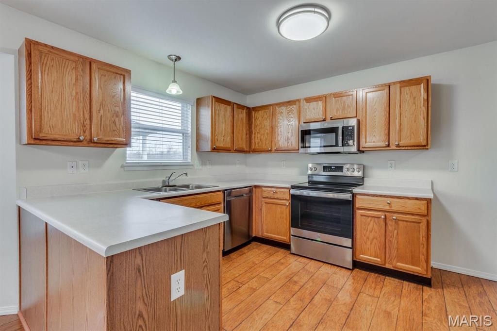 Stoney Mountain Village - Residential Lease