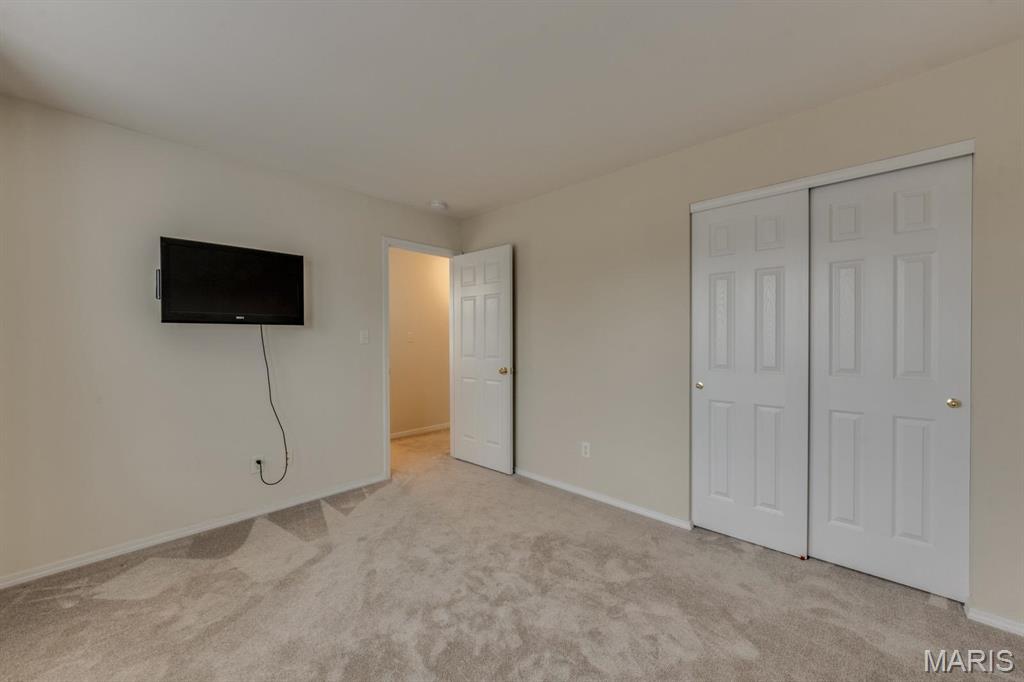 Stoney Mountain Village - Residential Lease