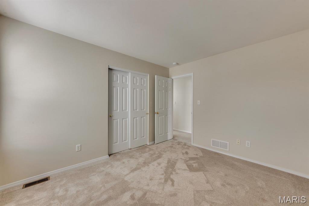 Stoney Mountain Village - Residential Lease