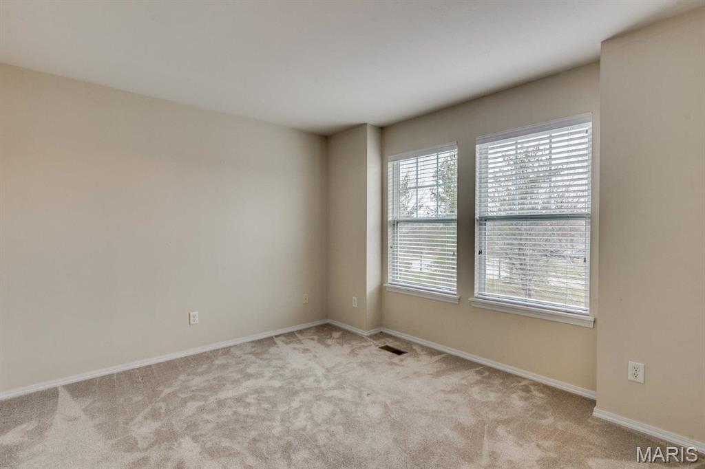 Stoney Mountain Village - Residential Lease