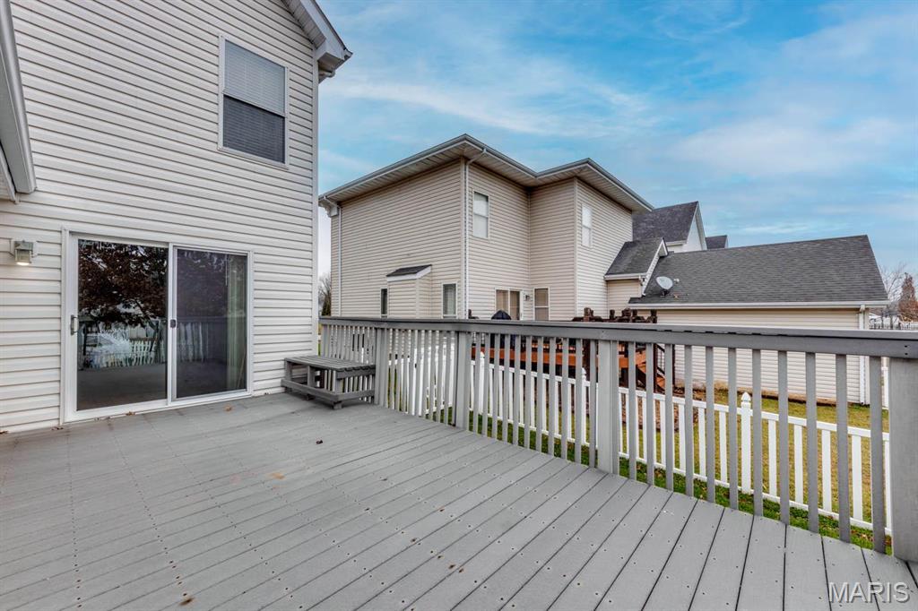 Stoney Mountain Village - Residential Lease