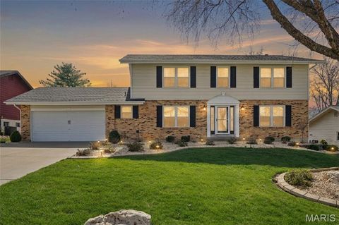 Photo of 3074 Winding River Drive, St Charles, MO 63303 (MLS # 26016316)