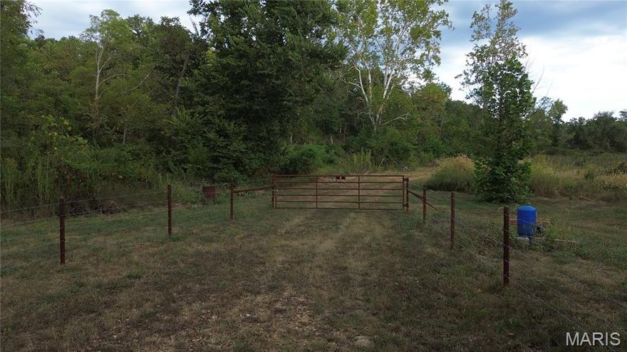 60 Acres with Well & Electric – East of Salem, MO!
Opportunities like this don’t come around often! This beautiful 60-acre parcel features a gated entrance, partial perimeter fencing, and a preexisting build site with well and electric already in place. Additional prime building sites are scattered throughout the property, offering flexibility for your dream home or getaway cabin.
The land is mostly wooded with a well-established trail system, including a perimeter trail that nearly circles the entire property. From the highest points, you’ll find breathtaking views of the valley and surrounding hillsides. Wildlife is abundant—deer, turkey, and even bobcat are frequent visitors. A small seasonal creek runs through part of the property, flowing year-round in wetter seasons.
If you’re seeking a secluded, peaceful retreat for hunting, recreation, or relaxation, this tract is the perfect fit.