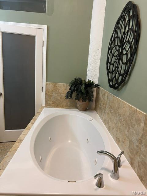King Bee Lofts - Residential Lease