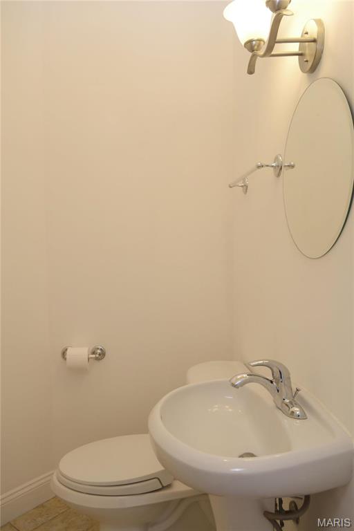 King Bee Lofts - Residential Lease