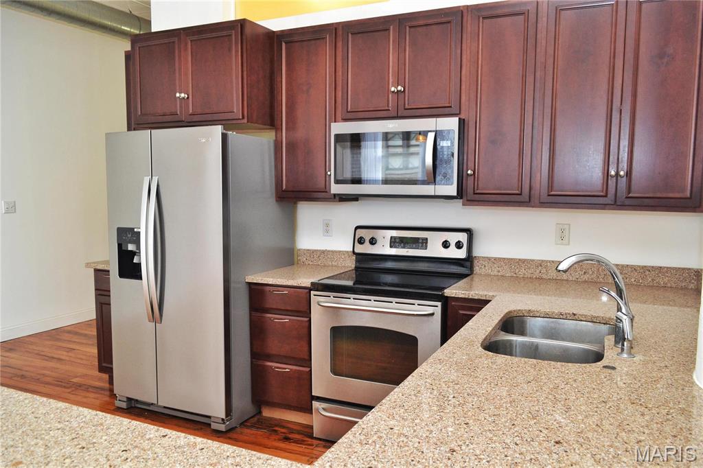 King Bee Lofts - Residential Lease