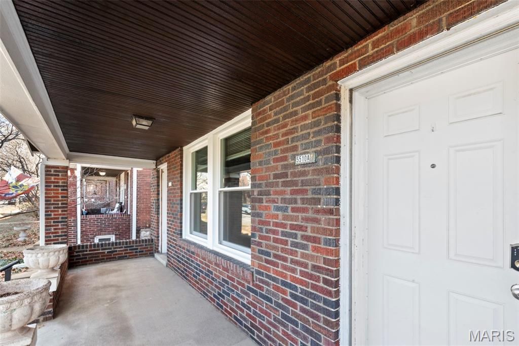 Photo of 5510 Lisette Avenue, St Louis, MO 63109 (MLS # 26013916)