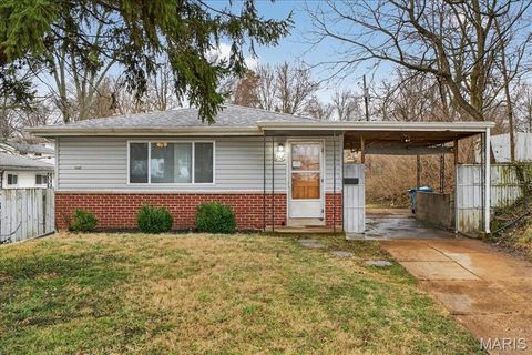 212 Lakeside Drive Ballwin MO 63021