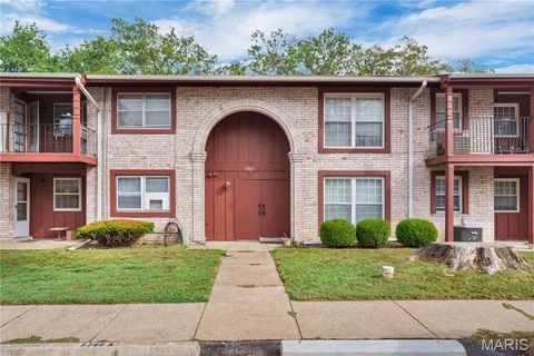 8740 Santa Bella Drive C Hazelwood MO 63042