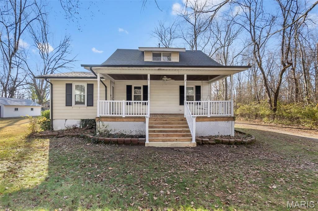 Photo of 3013 Hopper Road, Cape Girardeau, MO 63701 (MLS # 25079845)