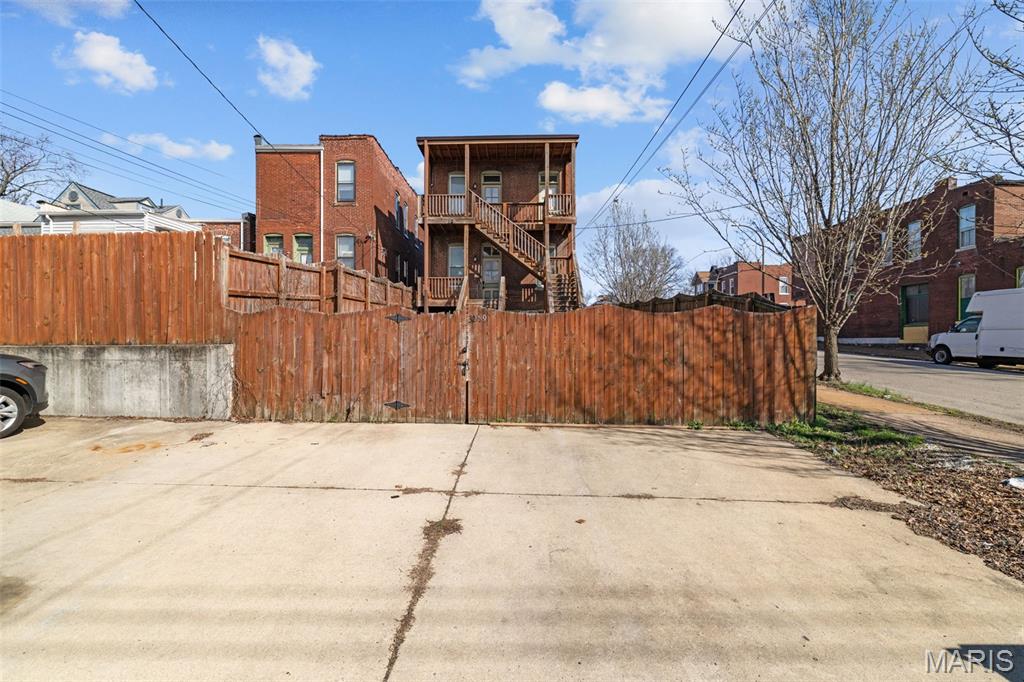 St Louis Commons Add - Residential Income