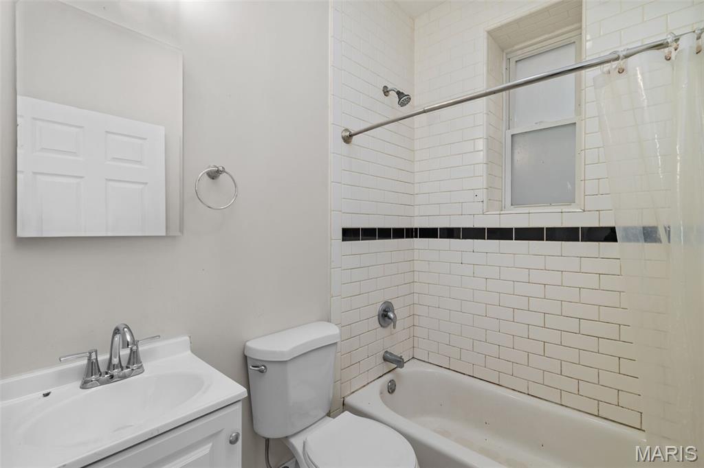 St Louis Commons Add - Residential Income