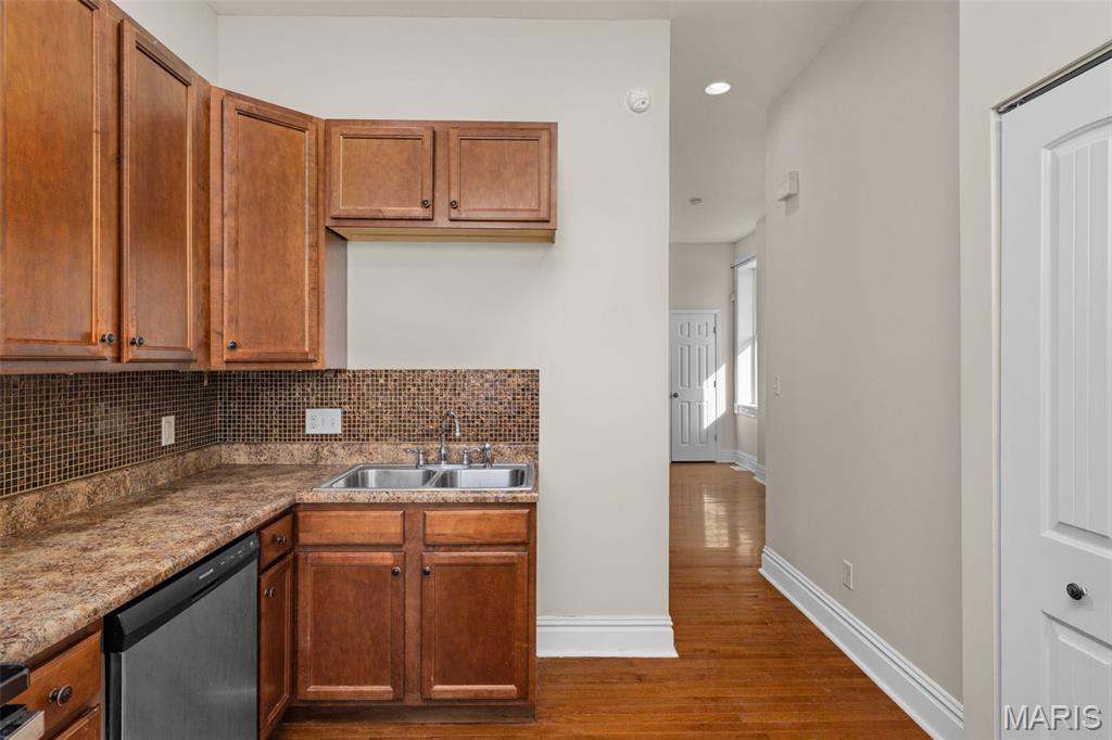 St Louis Commons Add - Residential Income