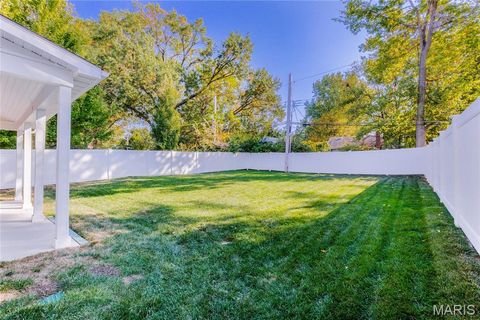 Tiny photo for 424 Julian Place, Kirkwood, MO 63122 (MLS # 26009206)