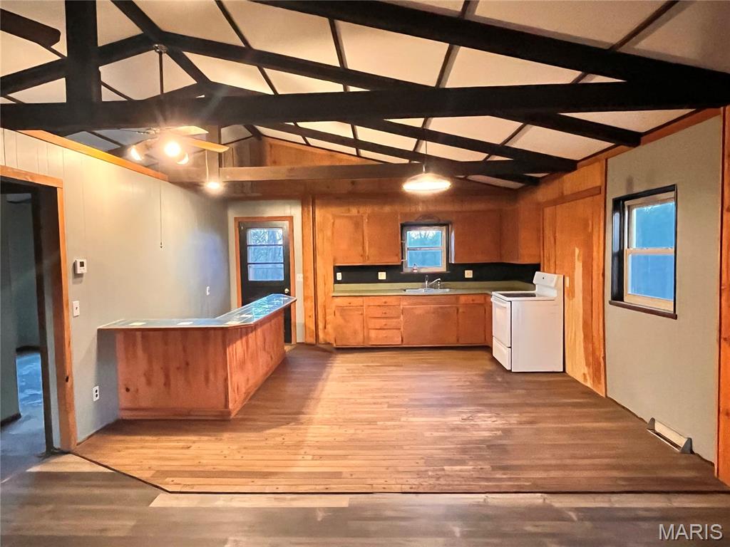 Third Anx Pioneer Vlg Sub - Residential