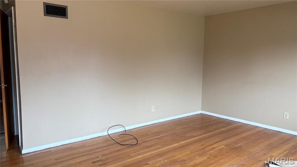 Photo of 9701 Glen Owen Drive, St Louis, MO 63136 (MLS # 26012580)