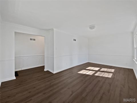 Tiny photo for 120 Birchwood Drive, Ballwin, MO 63011 (MLS # 25081190)