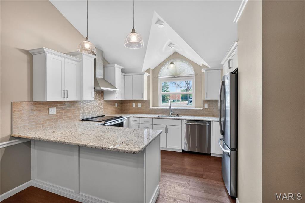 Woodlake Village Condo 6 - Residential