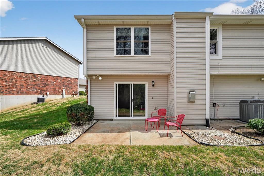 Woodlake Village Condo 6 - Residential