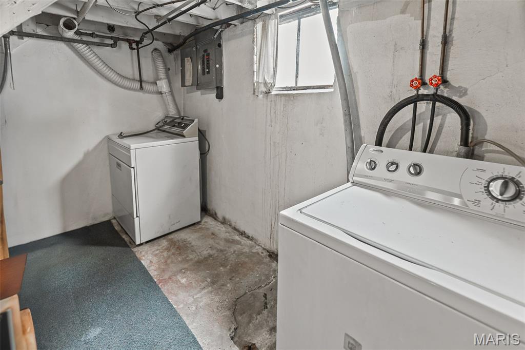 Granite City, Illinois 62040, United States, 1 Bedroom Bedrooms, ,1 BathroomBathrooms,Residential,Pending,181620