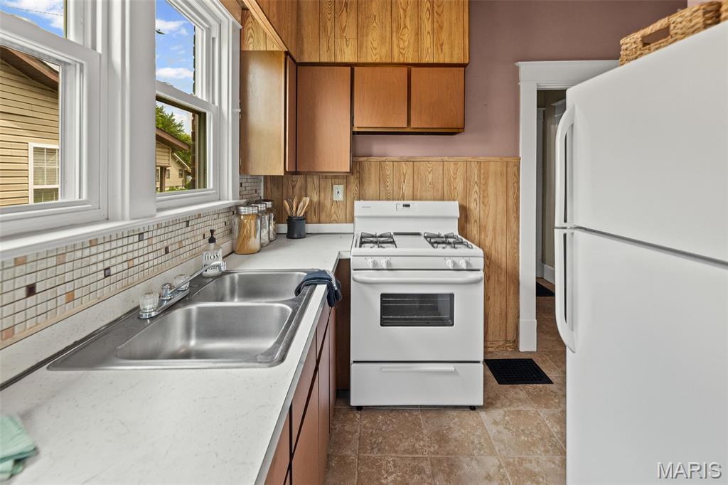 Granite City, Illinois 62040, United States, 1 Bedroom Bedrooms, ,1 BathroomBathrooms,Residential,Pending,181620