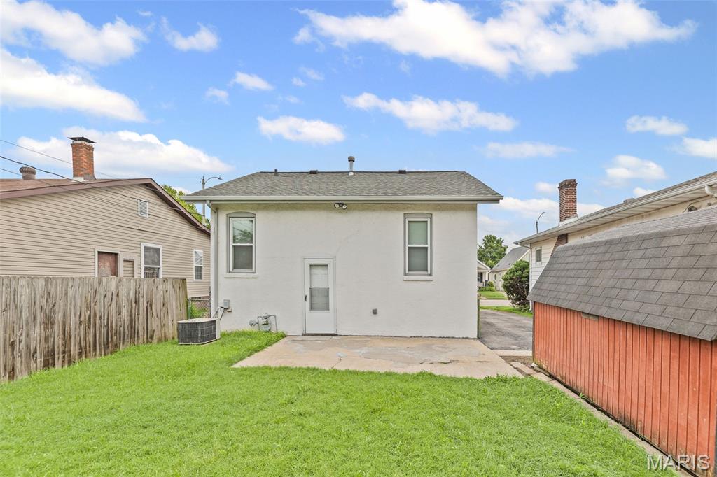 Granite City, Illinois 62040, United States, 1 Bedroom Bedrooms, ,1 BathroomBathrooms,Residential,Pending,181620