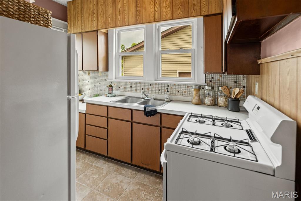 Granite City, Illinois 62040, United States, 1 Bedroom Bedrooms, ,1 BathroomBathrooms,Residential,Pending,181620