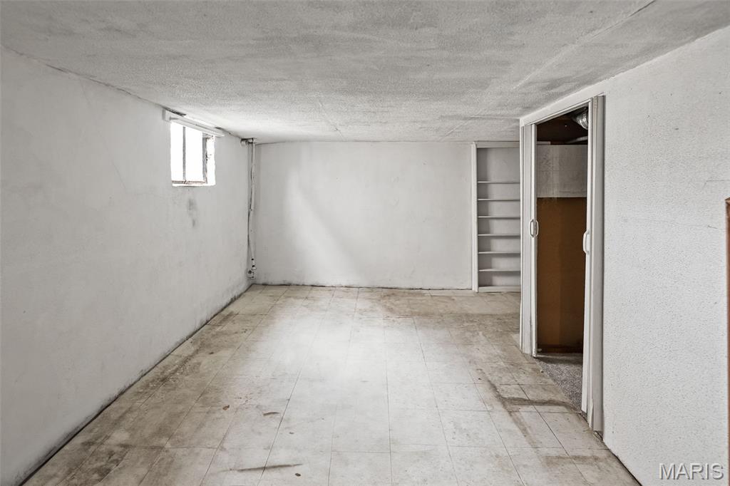 Granite City, Illinois 62040, United States, 1 Bedroom Bedrooms, ,1 BathroomBathrooms,Residential,Pending,181620