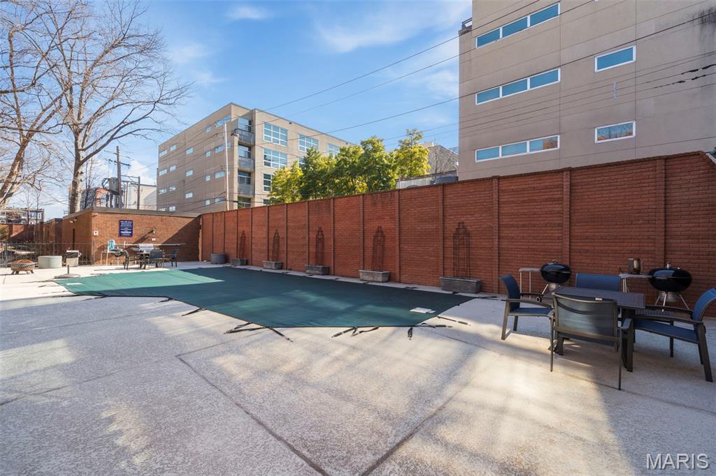 4570 Laclede Avenue 205