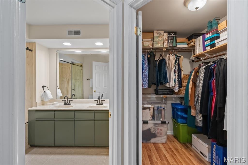 Wexford Condo Ph 03 - Residential