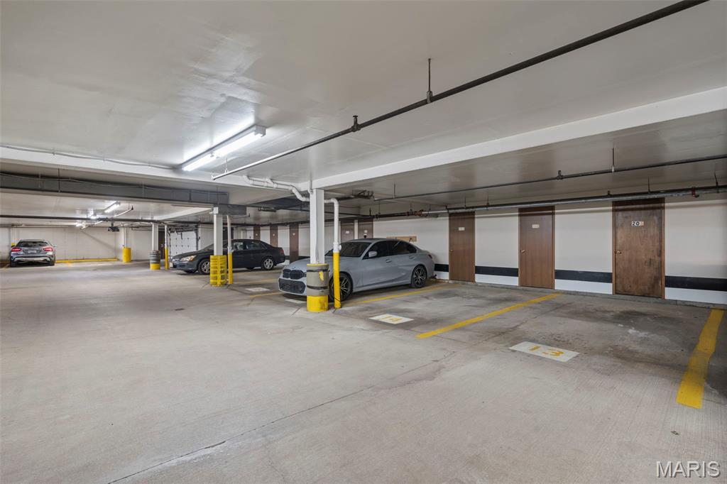 4570 Laclede Avenue 205