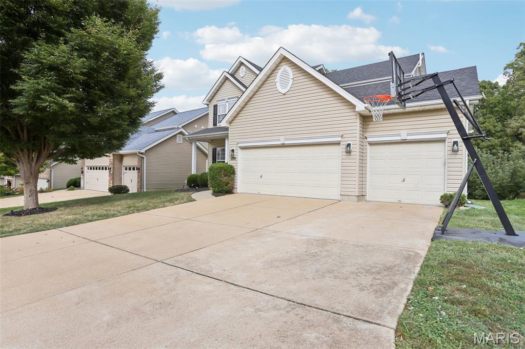 5398 Mirasol Manor Way